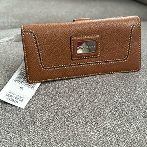 NWT MK leather wallet luggage color Brooksville